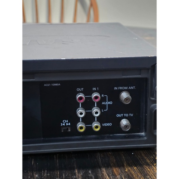 Samsung VCR VR8608 VHS  4-Head Hi-Fi Stereo (Parts only) Not working - Picture 6 of 6